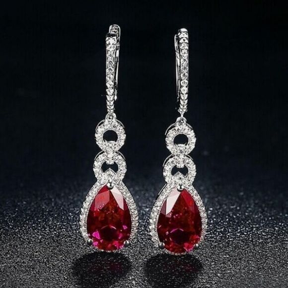 🩵⏭️NIB Red Ruby 8 Carat Lab Created Drop Earrings
